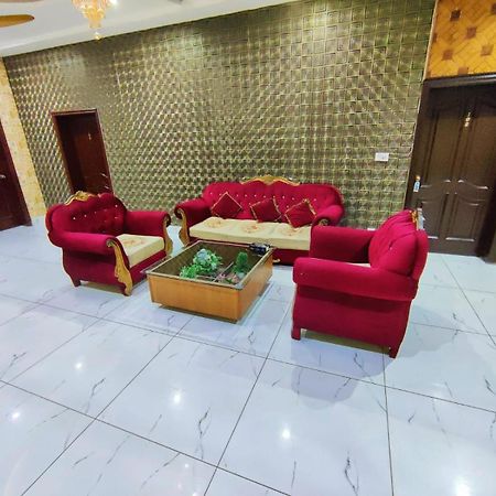 Hotel Pak Continental Multan Eksteriør bilde